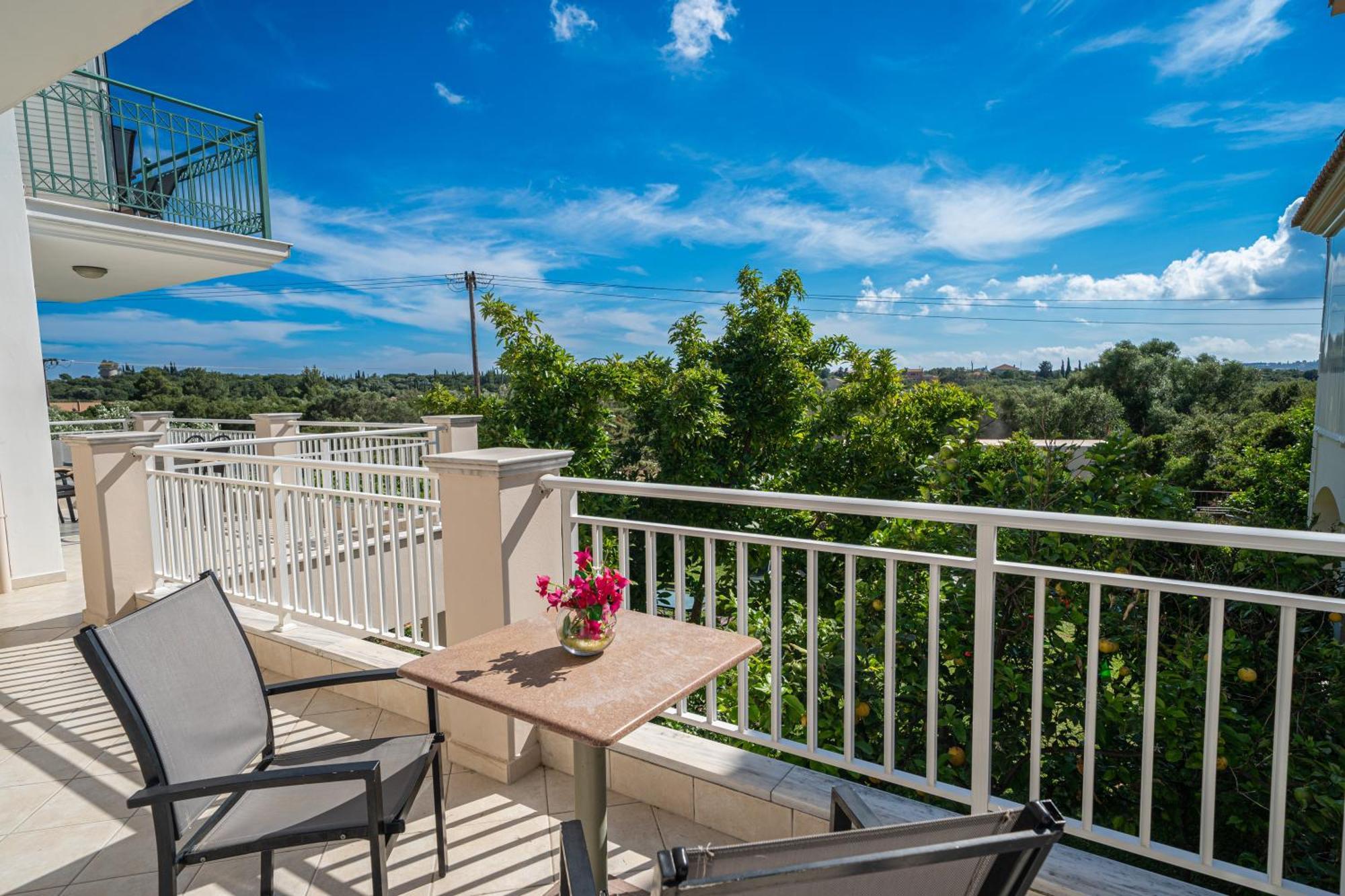 Dimitra'S House Apartment อาร์กอสโตลี ภายนอก รูปภาพ