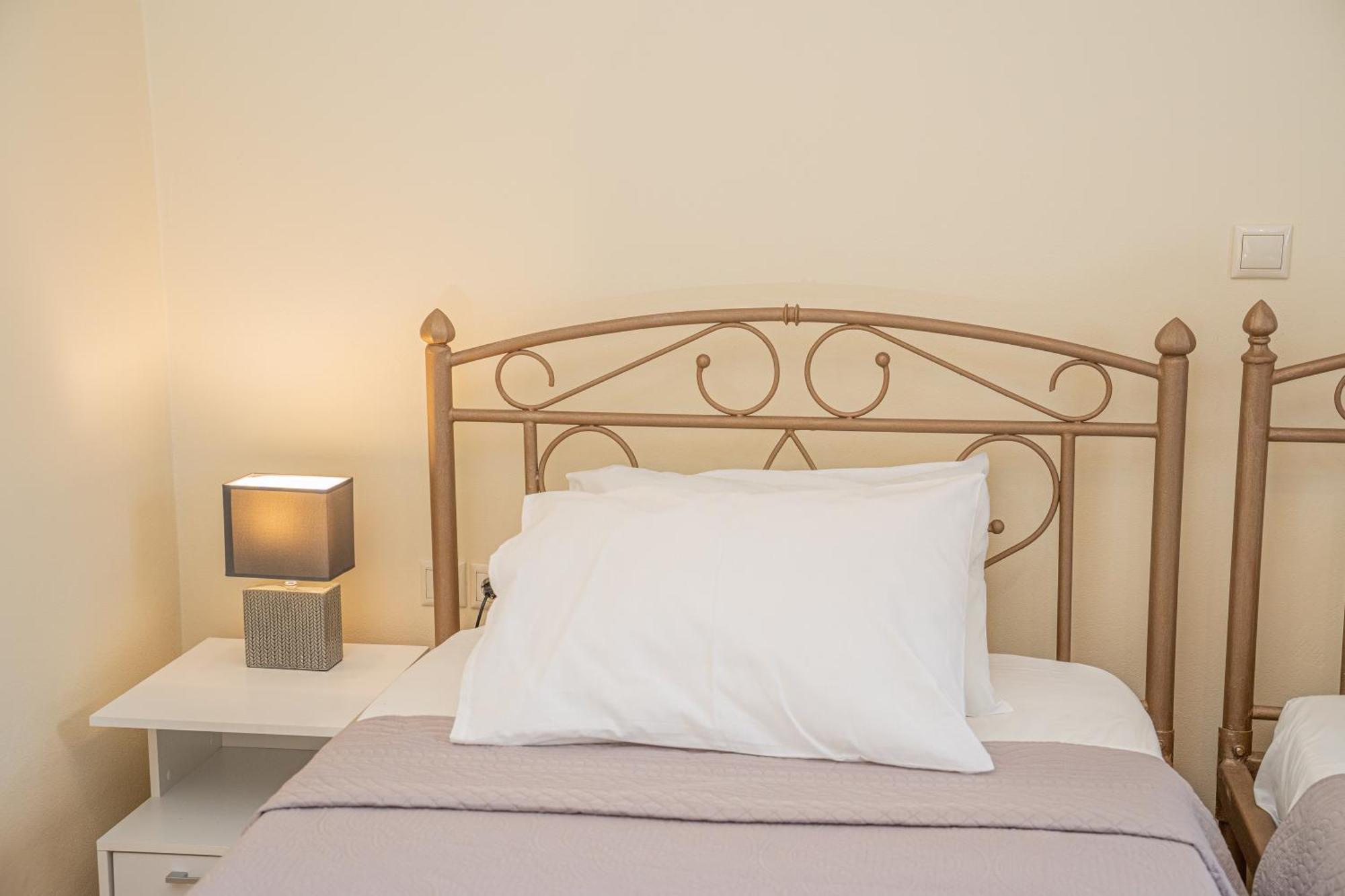 Dimitra'S House Apartment อาร์กอสโตลี ภายนอก รูปภาพ