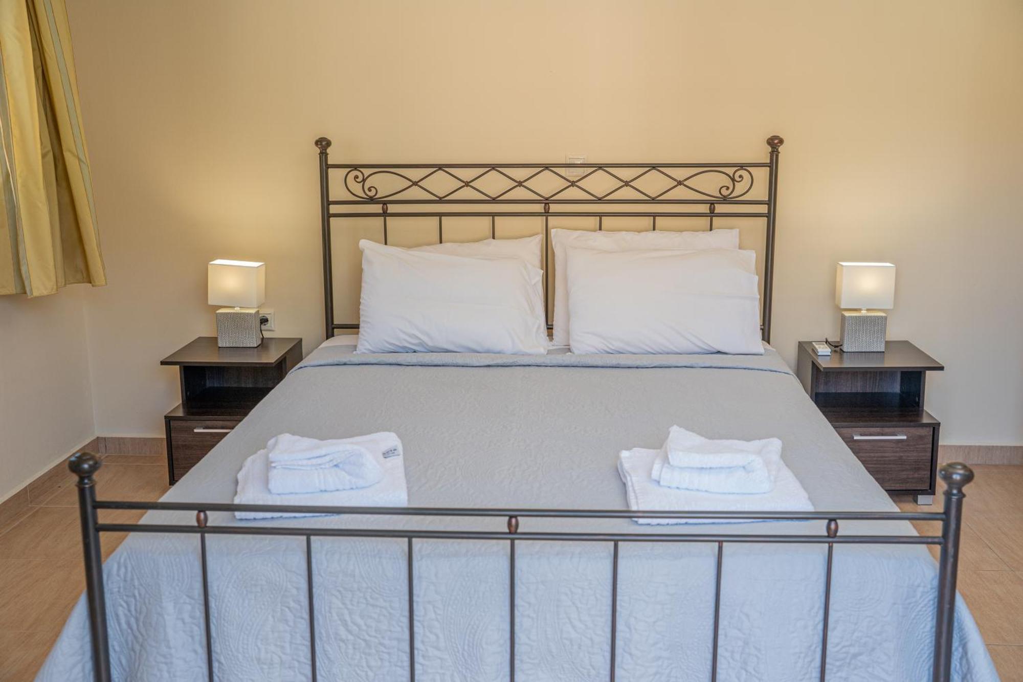 Dimitra'S House Apartment อาร์กอสโตลี ภายนอก รูปภาพ
