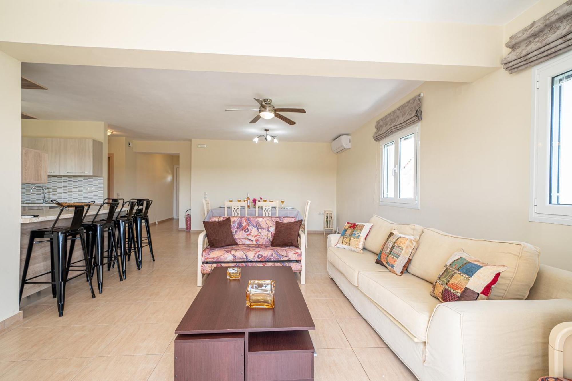 Dimitra'S House Apartment อาร์กอสโตลี ภายนอก รูปภาพ