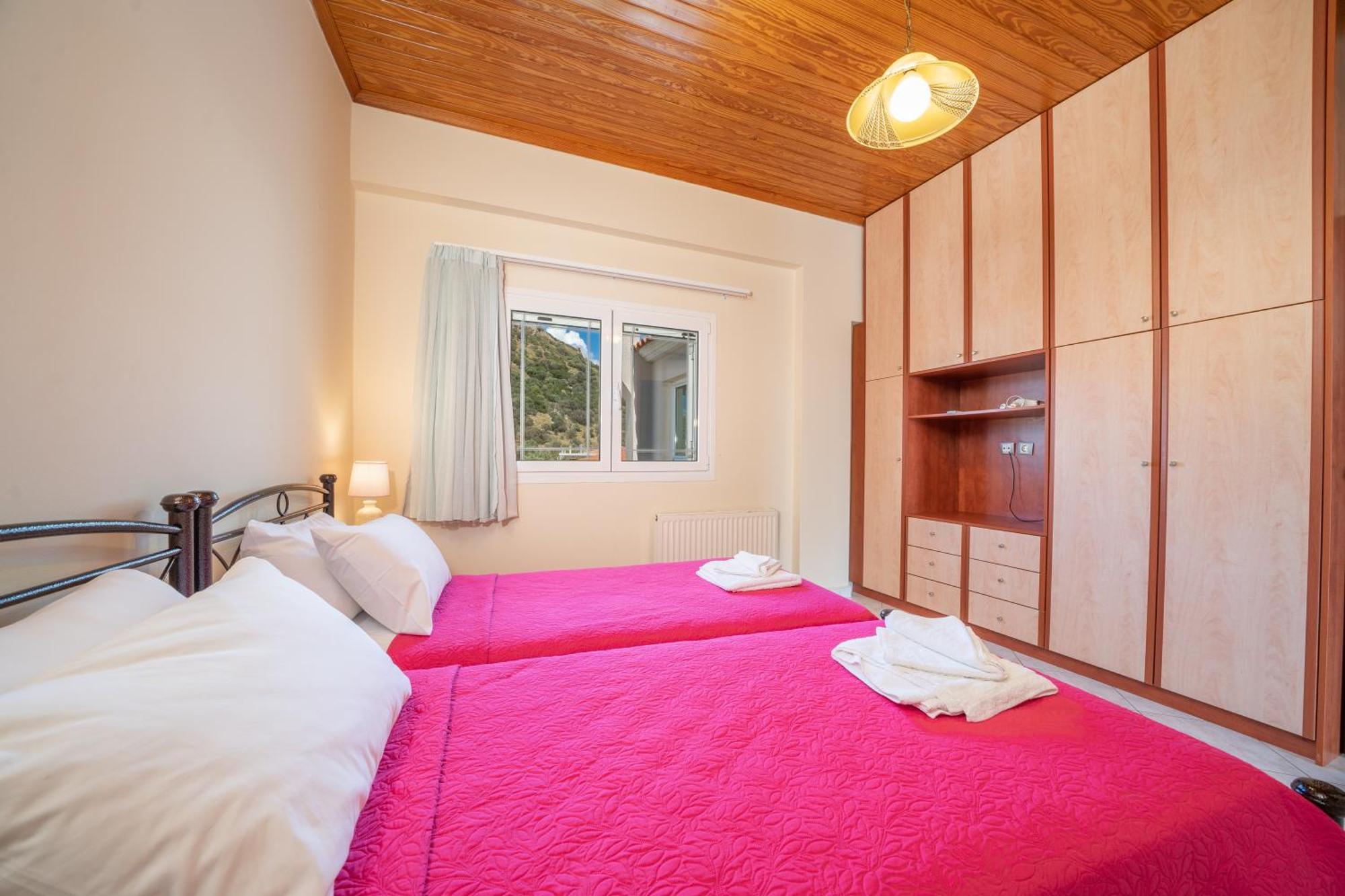 Dimitra'S House Apartment อาร์กอสโตลี ภายนอก รูปภาพ